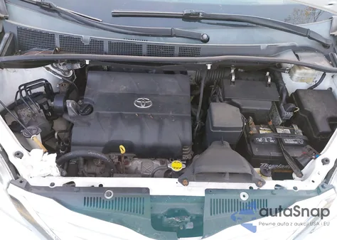 2015 Toyota Sienna Le 8 Passenger из США, поврежденный, VIN 5TDKK3DC5FS577945